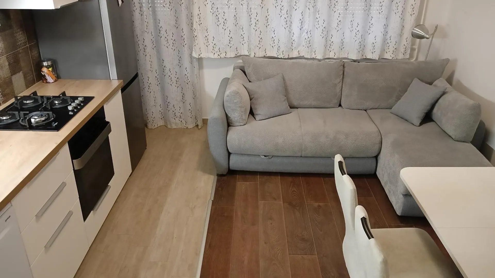Apartment Lungomare ウマグ